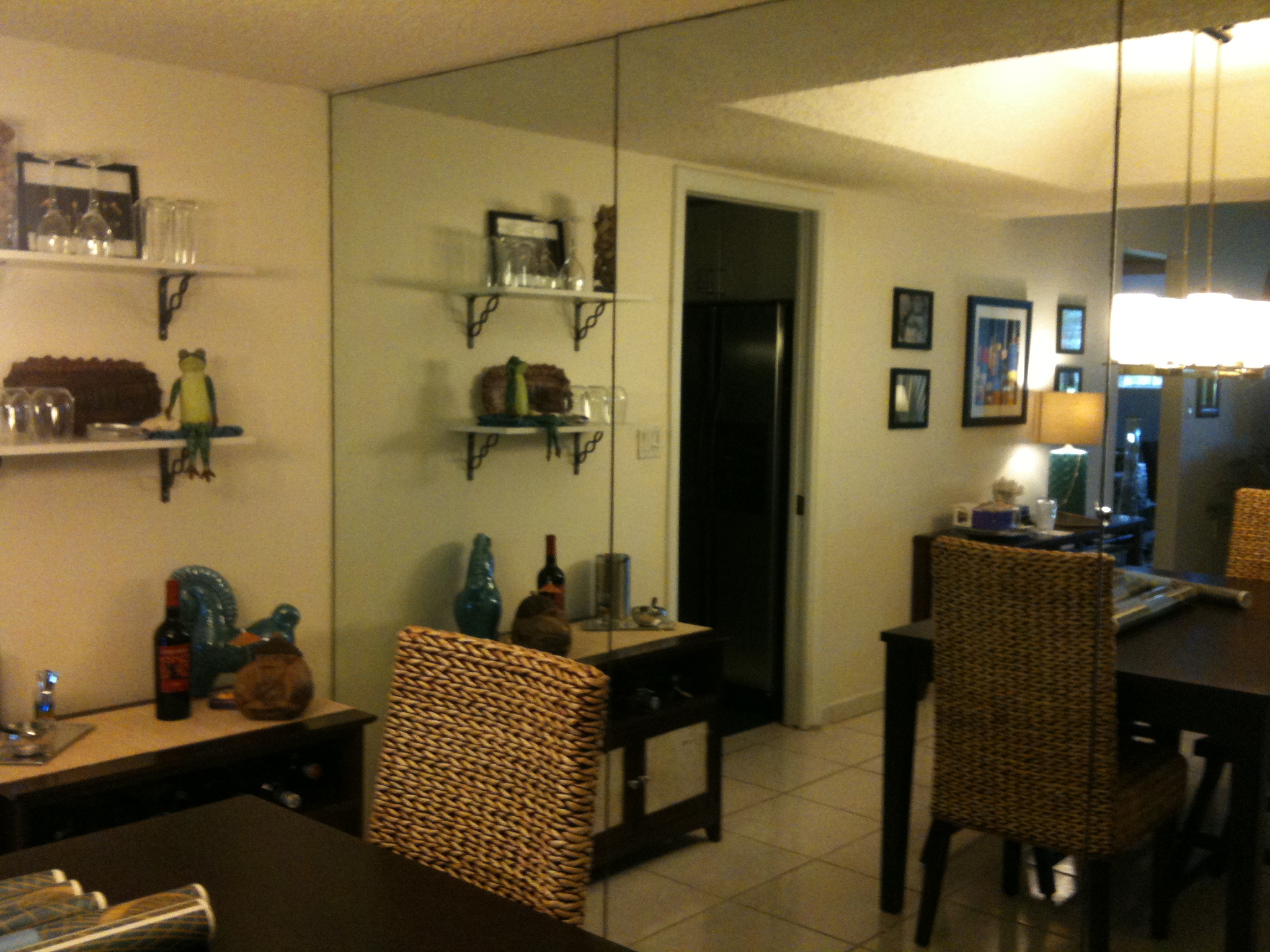 Before & After: Covering Wall-to-Wall Mirrors – Zania